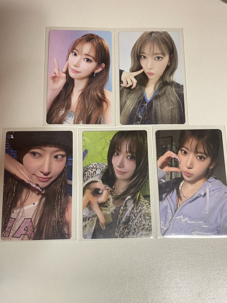 LE SSERAFIM トレカ交換 譲→サクラ、ユンジン、カズハ、ウンチェ 求