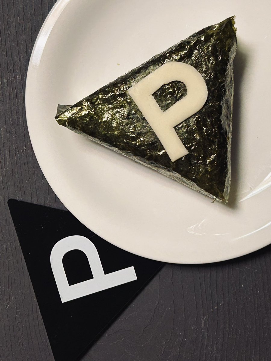 Nekovskey's tweet image. 夜ごーー！٩( 'ω' )و