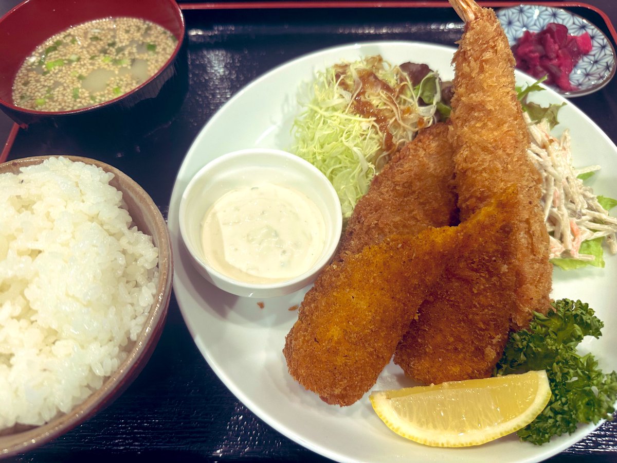 jin_8jo's tweet photo. 串焼き陣ではお食事だけのご利用の方もたくさんいらっしゃいます😊✨ https://t.co/RKU7Z5cNA9