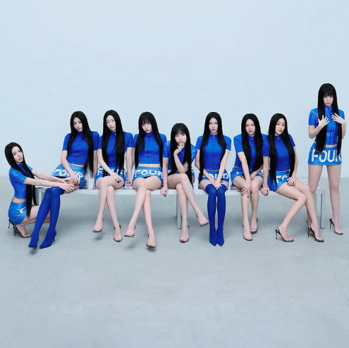 Rolling Stone Korea reveals their 2025 Song of the Year list:

Rosé, Bruno Mars - APT.
Huntrix - Golden
NMIXX - Blue Valentine
Lee Chan-hyuk - Endangered Love
BLACKPINK - Jump
Dayoung - Body
TWS - Overdrive
LE SSERAFIM, J-Hope - Spaghetti
TWICE - This Is For
Hwasa - Good Goodbye