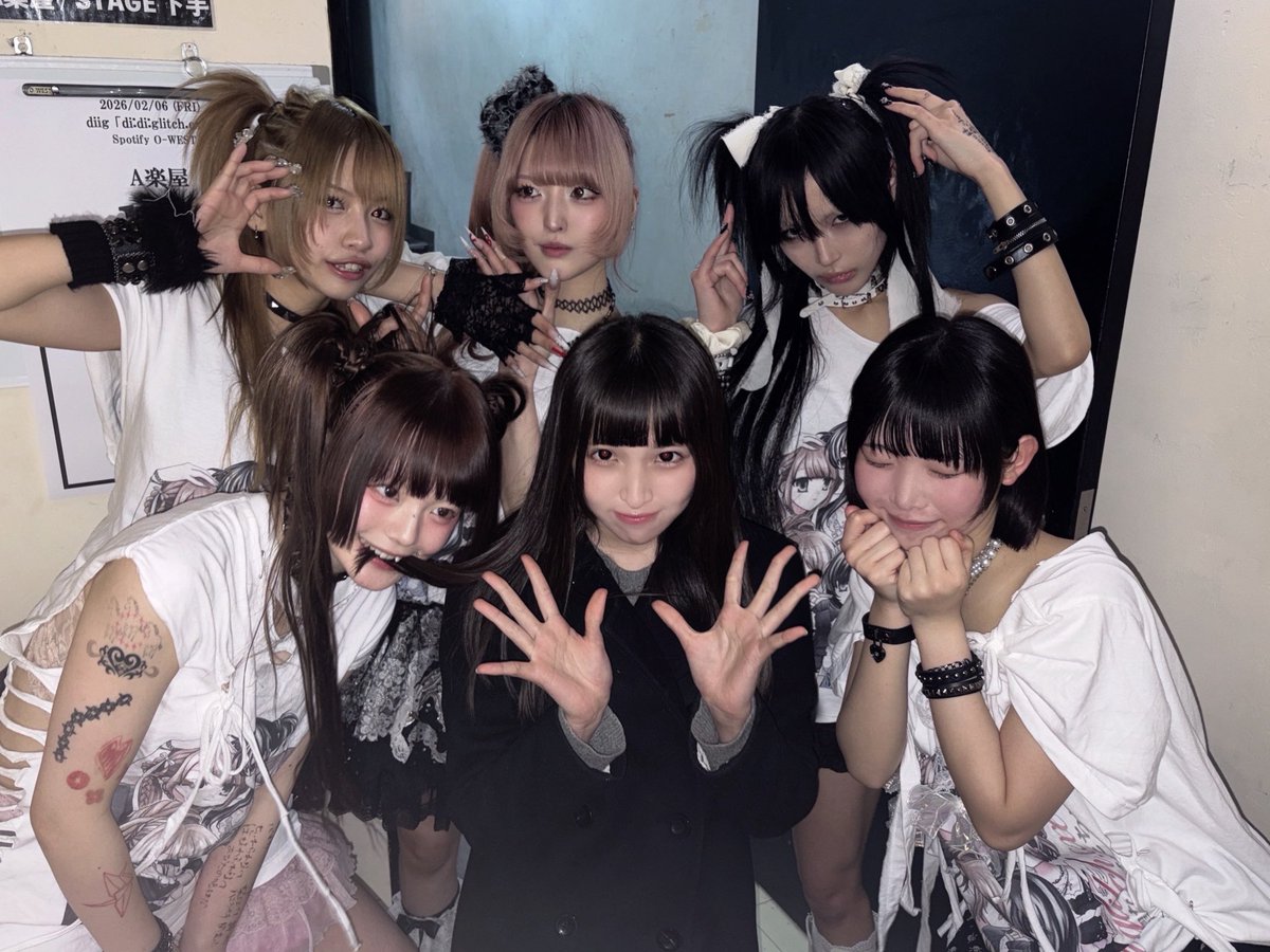 diigさんツアーファイナル観に行かせていただきました！
本当に素敵なライヴでした
ずっと瞬きする暇なくて、感情全部持ってかれた、diigさんのパフォーマンス本当に大好きです！！