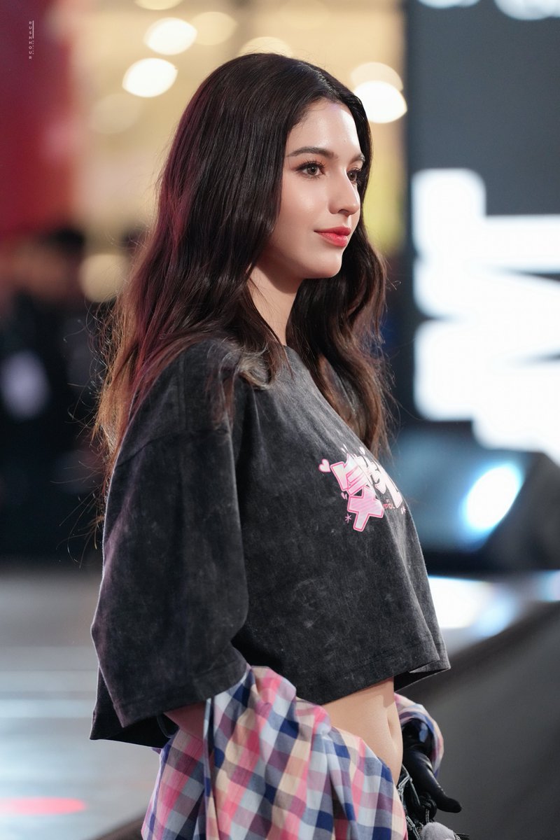 so attractive 🫦 SHELLY PUNDAO AT JAPANEXPO