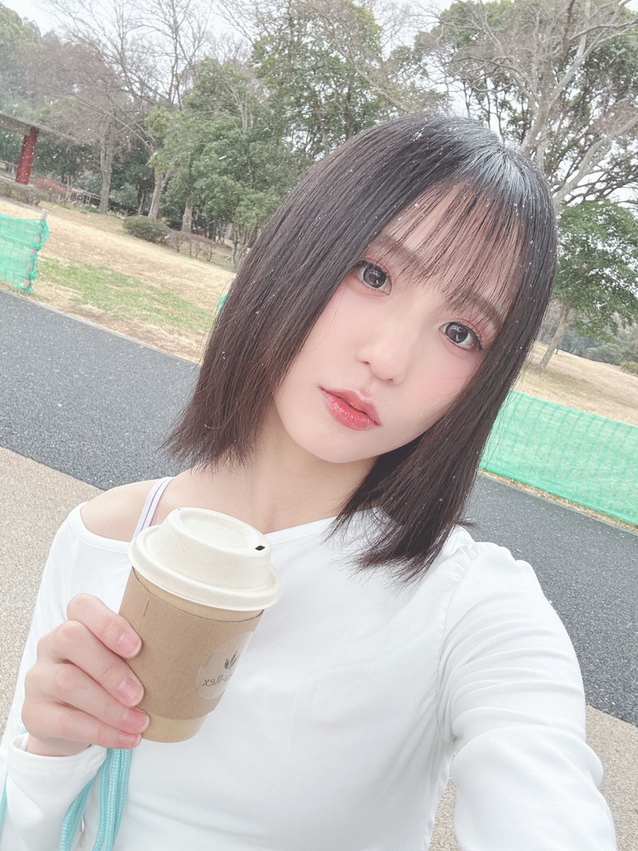 雪の中での公式 #ティラノサウルスレース イベントが終了❄️ 応援して