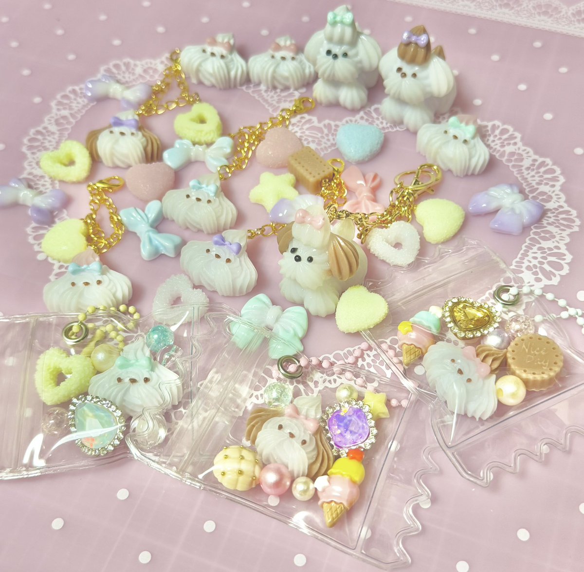 Aira_ruru6224's tweet photo. リクエストいただいたのでホイップ犬を作ってみました💗 

耳の所や頭の部分の色を変えるとめっちゃ可愛い🥰 
リボンもグラデーションにしたり今日は色々出来て楽しかったー❣️

作業通話もありがとー🫶💕︎︎

 #レジン 
 #ハンドメイド作品 
 #ハンドメイド好きさんと繋がりたい  
 #ホイップ犬 https://t.co/p6zUgAtF9J