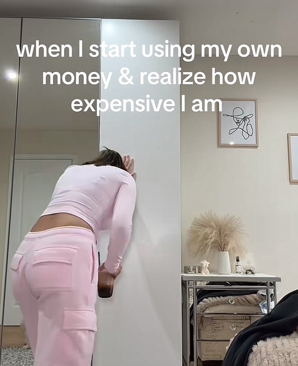 Out Of Context Animals (@animalscontexts) on Twitter photo 