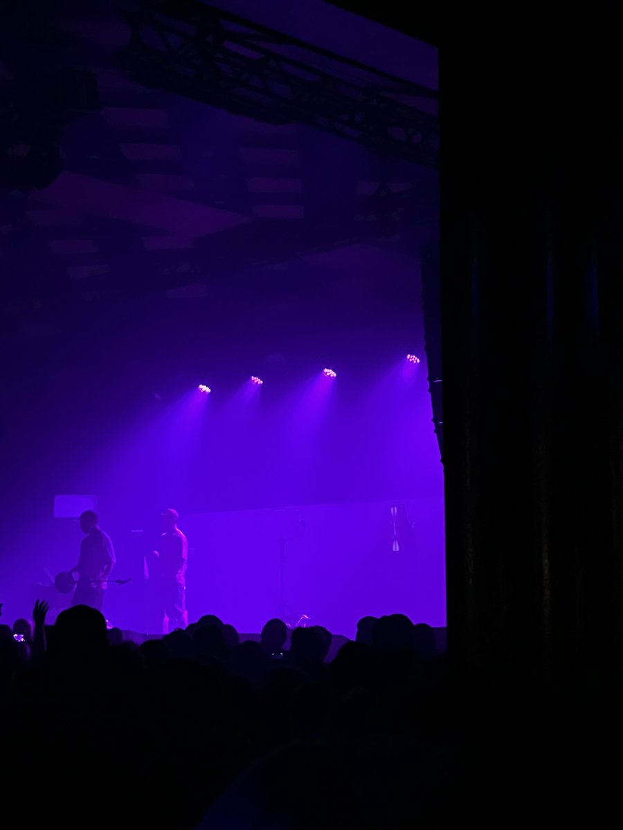 Seaford Mods@ Glasgow Barrlowand last night. Great music, poor show.