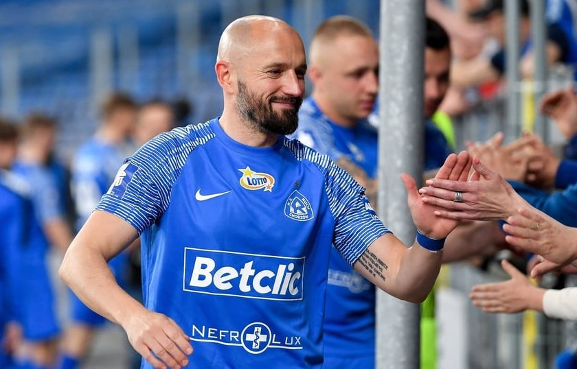 Członek WR, dyrektor sportowy Ruchu Chorzów <a href="/t_foszman/">Tomasz Foszmanczyk</a> świętuje dzisiaj swoje 40 urodziny! 
Wszystkiego Niebieskiego Fosa! 🥳