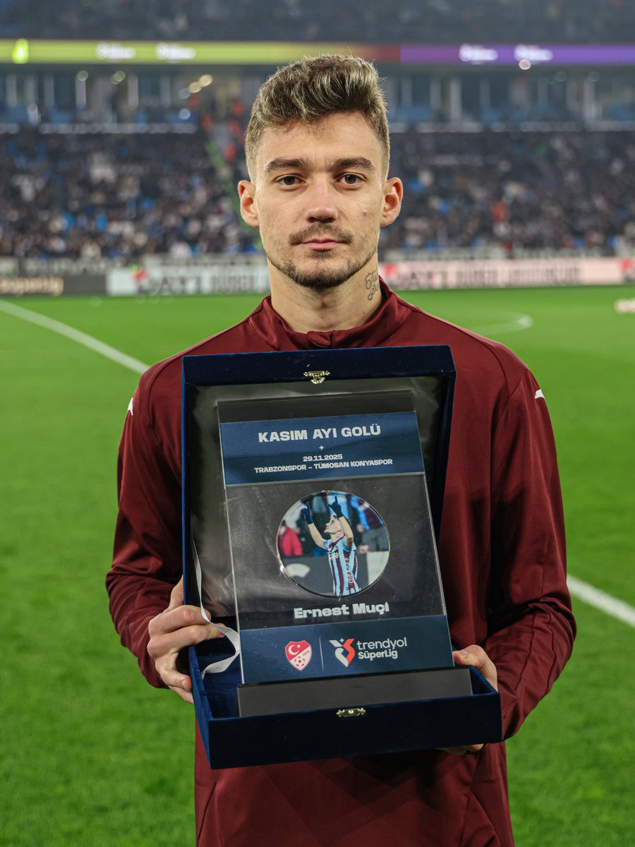 ajansfenercom's tweet photo. Trabzonspor'da Ernest Muci, Samsunspor karşısında kart görmesi halinde Fenerbahçe maçında forma giyemeyecek! https://t.co/SX4TdcwSW2