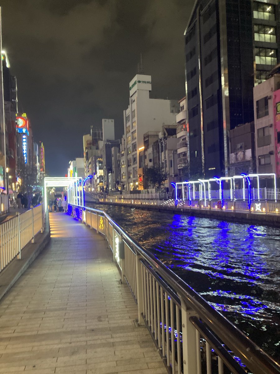 bestill005's tweet photo. 夜のこちら側 https://t.co/nSAcgsm6YB
