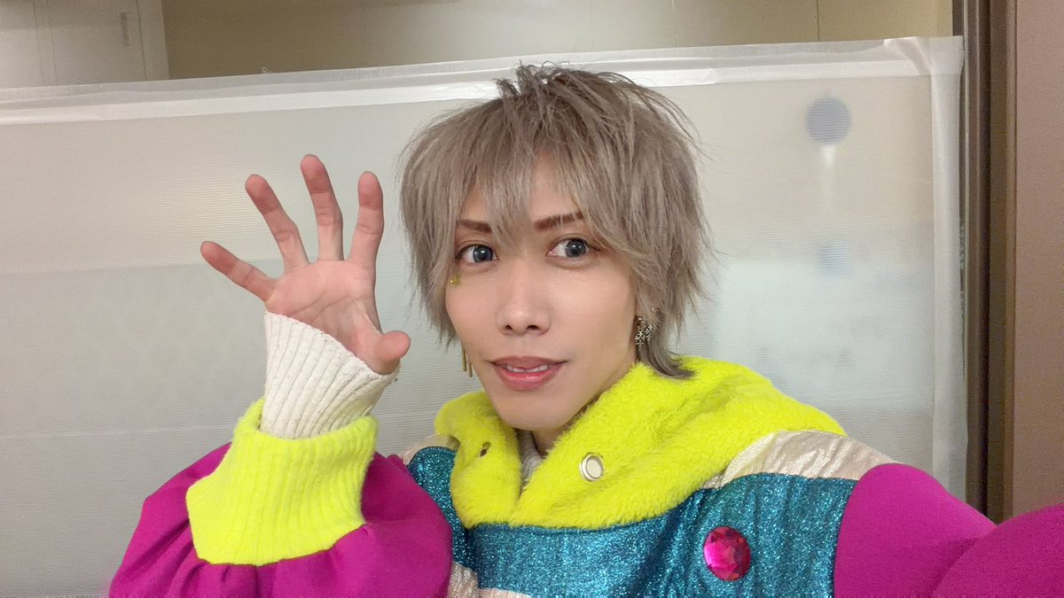 アリオ上尾ありがとうっ🔥
寒かったから今日は暖かくして寝るんだぞ⭐️
本当皆の応援があると嬉しい🤝✨

バカな事やったりカッコつけたり沢山の俺をこれからも出していくから皆に見てて欲しい😍
そして俺が笑顔にする🥳👍

早くまた皆に会いたいぜーっ💋💛