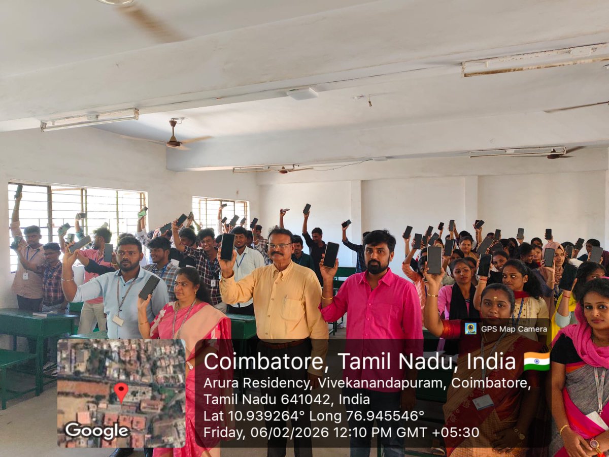 VanathiBJP's tweet photo. 06.02.2026, an environmental awareness programme titled “Achieving Carbon Neutrality through Virtual Plantation” was held at VLB Janakiammal College of Arts and Science along with Kovai Makkal Sevai Maiyam.

As part of the programme, 2,150 students participated in a symbolic mobile phone switch-off activity, promoting awareness about energy saving and environmental responsibility.

The event saw active participation from students and faculty, reinforcing the role of youth in building a sustainable future
A small switch, A real impact. Collective power.
#VirtualtreePlantation #CarbonNeutrality #MissionLiFE