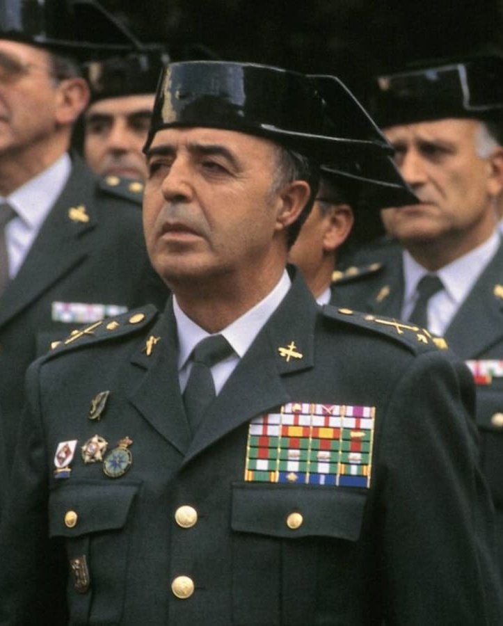 Jainko_Barik's tweet photo. Este asesino, terrorista y narcotraficante no arrepentido, condenado a 75 años de cárcel por sus crímenes, salió en régimen abierto  tras cumplir sólo 3.
La Guardia Civil es la banda armada que más españoles ha asesinado en toda su historia.
Callaos la puta boca, asquerosos. https://t.co/otawTmc2oF