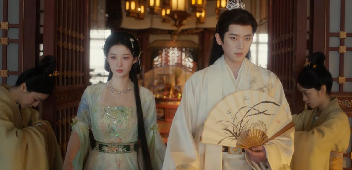shilitaohua22's tweet photo. #HowDareYou first impressions by a non-novel reader/non-donghua watcher:

- Humor/Comedy on POINT (you'll be WHEEZING 50 seconds in) 🤣
- Costumes/styling is breathtaking everything is EXQUISITE 
- Key players are immediately introduced
- The intrigue THICKENS 

I'm so invested! https://t.co/5Xrtja74TG