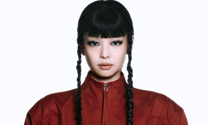 Rolling Stone Korea reveals their 2025 Musician of the Year list:

Rosé
Jennie
G-Dragon
aespa
IVE
ILLIT
ALLDAY PROJECT
ZEROBASEONE
BOYNEXTDOOR
RIIZE
SEVENTEEN
Stray Kids