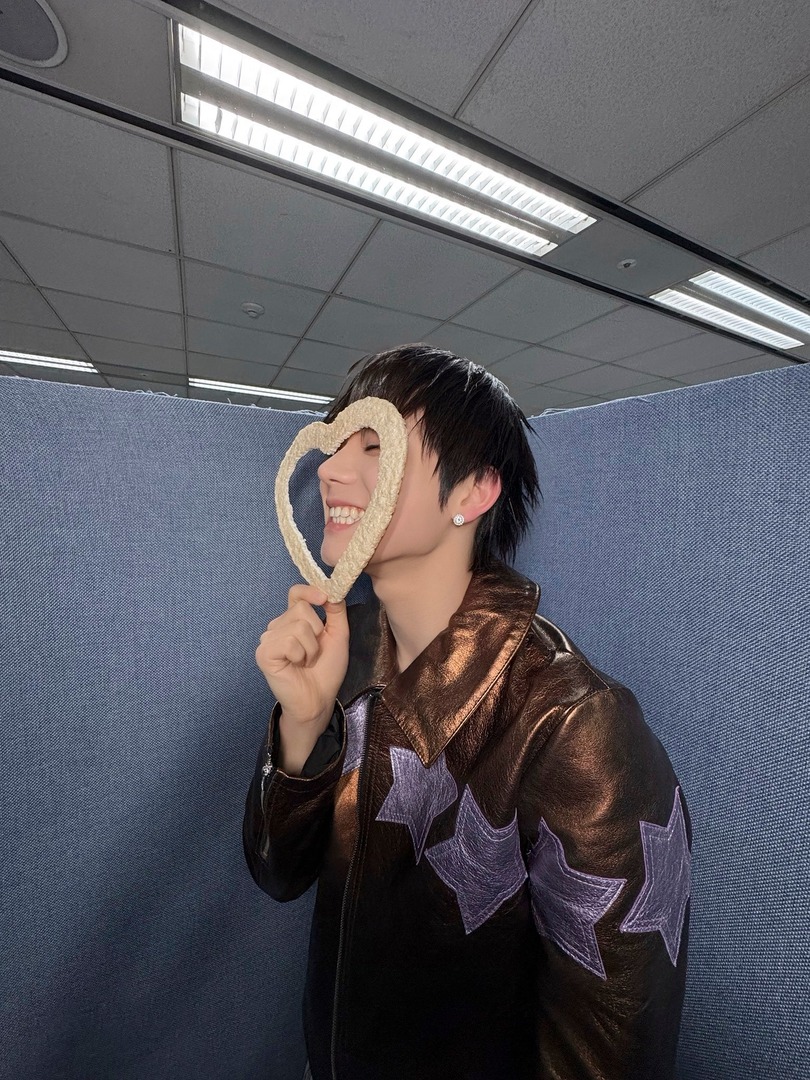 LNGSHOTFESS tweet media