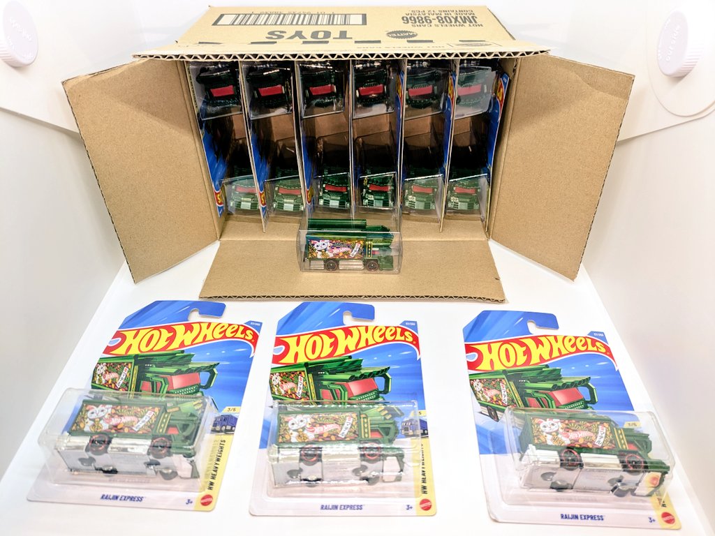 アマゾンその他より😊招き猫👍✨ #ミニカー #ホットウィール