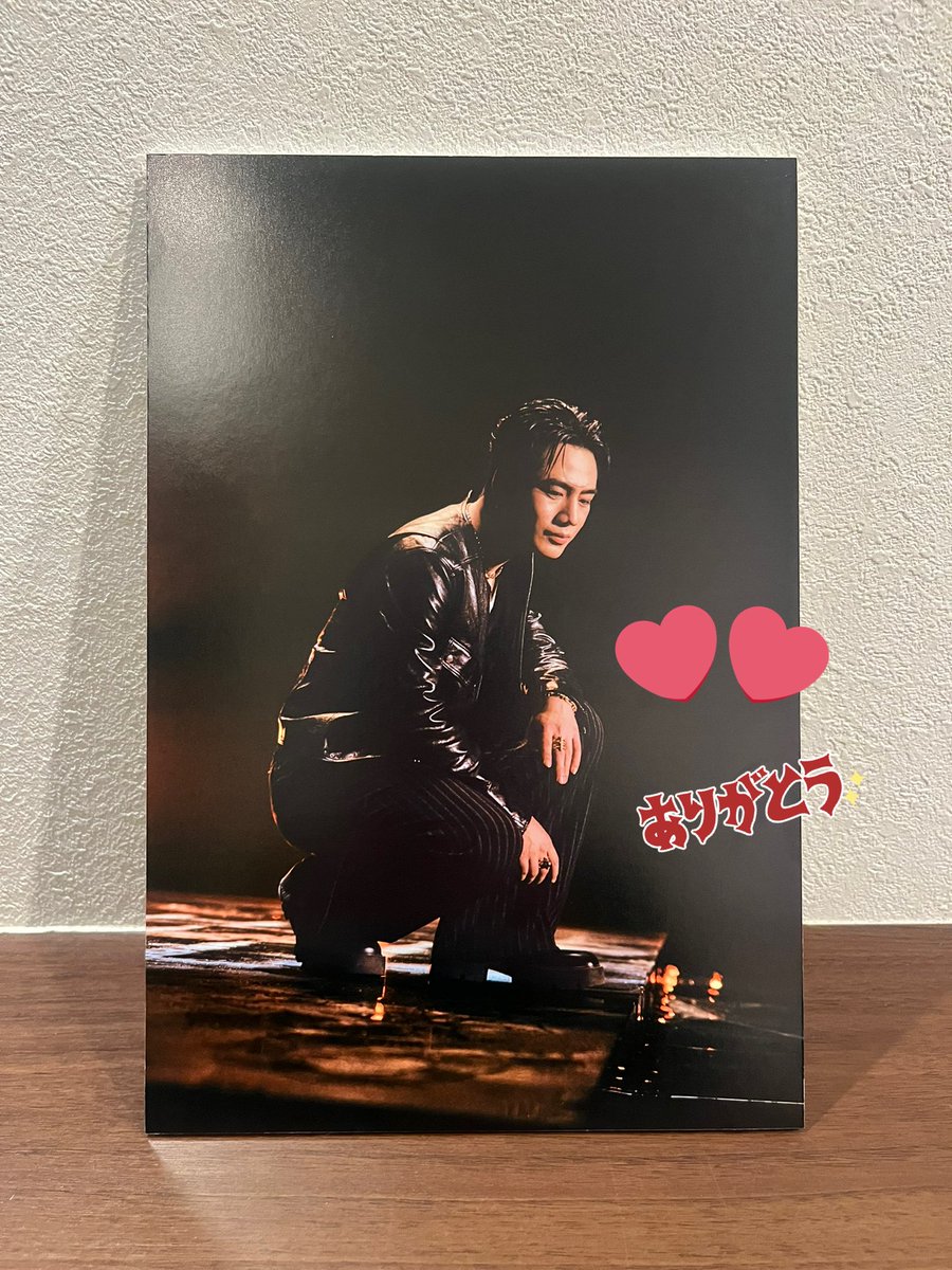 パネル当選したので受け取ってきた ANSWER…の円盤の時は渋谷にパネルと