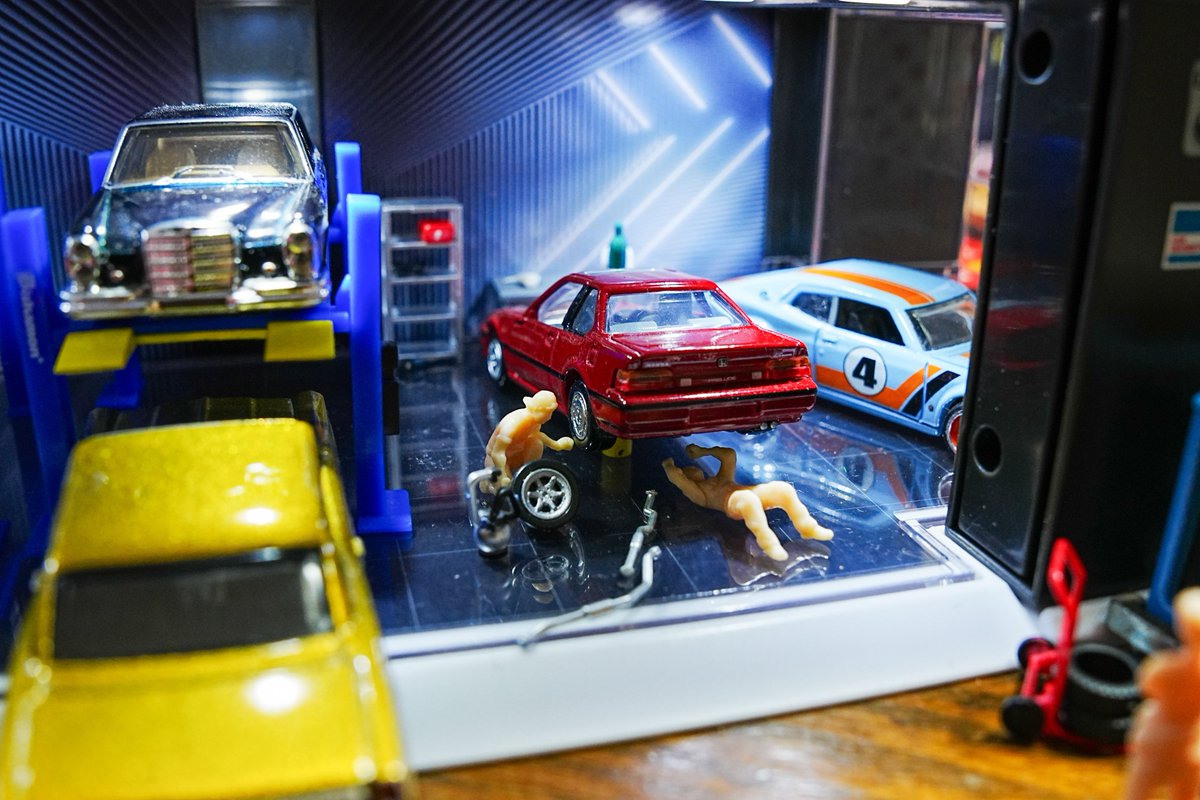 RPS13_ykh's tweet photo. トミカガレージを買った
楽しい… https://t.co/bmkXvbR7sj