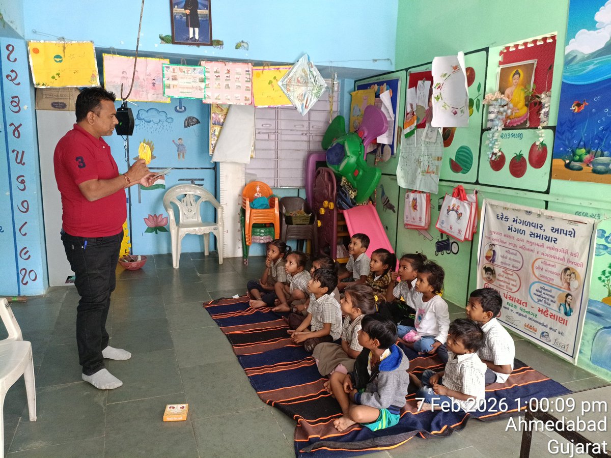 બાળકોને થીમ મુજબ પ્રવૃત્તિ કરાવી, વિકાસયાત્રા ક્રોસ વેરિફિકેશન કરવામાં આવી. સેજો : સુંઢિયા
<a href="/Annapurna4BJP/">Annpurna Devi</a>          
<a href="/MinistryWCD/">Ministry of WCD</a>                                                         
<a href="/CMOGuj/">CMO Gujarat</a>
<a href="/InfoGujarat/">Gujarat Information</a>
<a href="/manisha_vakil/">Dr. Manisha Vakil</a>    
<a href="/RanjitIAS/">Dr. Ranjit Kumar Singh, IAS</a>
<a href="/PIBAhmedabad/">PIB in Gujarat 🇮🇳</a>