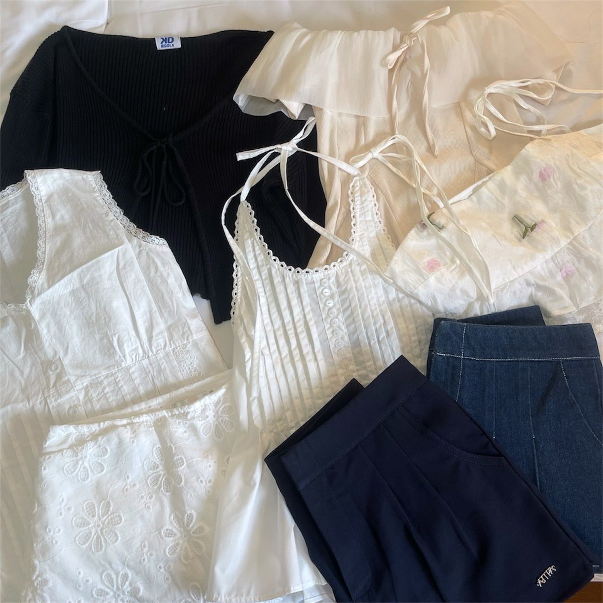 ૮ • ﻌ - ა Hi Hi 🍀💭
ลงของพรุ่งนี้ (08/02) 21.00 น.

╸♡̶ส่งต่อเสื้อผ้า งานIG กระโปรง กางเกง

  ✮ shipping 1-3ตัว 40.- 3ตัวขึ้นไป 45.-

รีทวิต + ปัก + ฟอล ลด5.-  🍂✨🍋

#ส่งต่อ #ส่งต่อเสื้อผ้ามือสอง #เสื้อผ้ามือสอง #ส่งต่อเสื้อผ้า #ส่งต่อกระเป๋า #กระเป๋ามือสอง