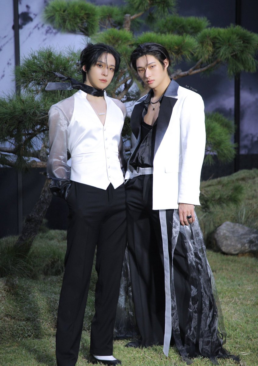 Terima kasih <a href="/Art_Yuyuu/">farr🍎</a> 😭💕
Ijin aku pake buat wallpaper ya 🥹