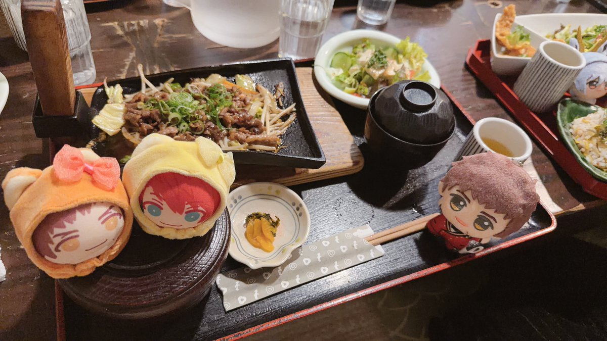 ⚠︎cos⚠︎
今日は、第４回パリカンに満開Shot臣さんでご一緒させて頂きました🤗✨
カッコカワイイ劇団員に囲まれて幸せいっぱいでしたー！！臣太役得📷🟡
後半のシール貼りめっちゃ可愛かった〜💕💕皆さん胸いっぱいのBIG LOVEと感謝を🥰🫶🤎
 #ﾊﾟﾘﾋﾟｶﾝﾊﾟﾆｰ