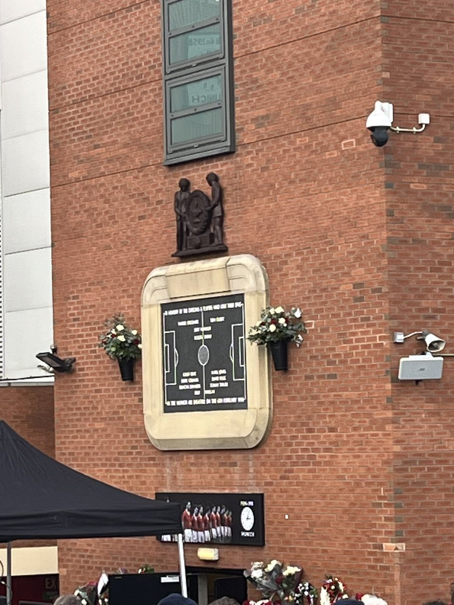 Johnstone1Nigel's tweet photo. @NashvilleSpurs @LVSpurs @phillippe_ Early start out of Bristol this morning - tough away assignment 
🤞🤞 Up the Spurs https://t.co/vnh1nCRzVV