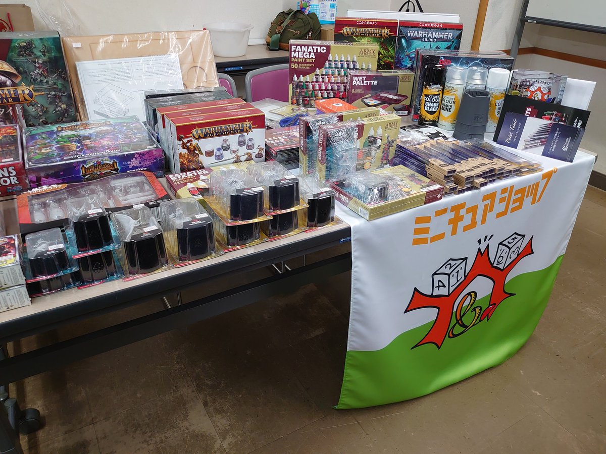 本日は　#DAC大阪　2026
の方にお邪魔致しましてペイントテーブルでのレクチャーと物販させて頂きました。　
お集まりいただきました皆様初心者とのことでしたが筋が良く一発で大変上手に作品を完成させておられ驚きました。

明日も開催で同じ場所での出店致します。よろしくお願いします。