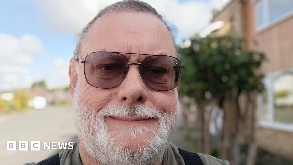 A man says a home testing kit that detected his bowel cancer early is the reason he is alive today. bbc.co.uk/news/articles/…  
#GUTS #BowelCancer #BowelCancerTesting