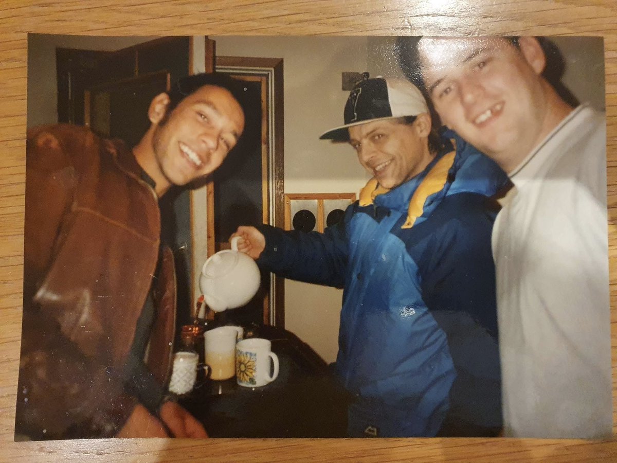 tsrunseen's tweet image. More special Shed Seven stories and memories of Mani from Alan Leach (ex Shed Seven drummer)