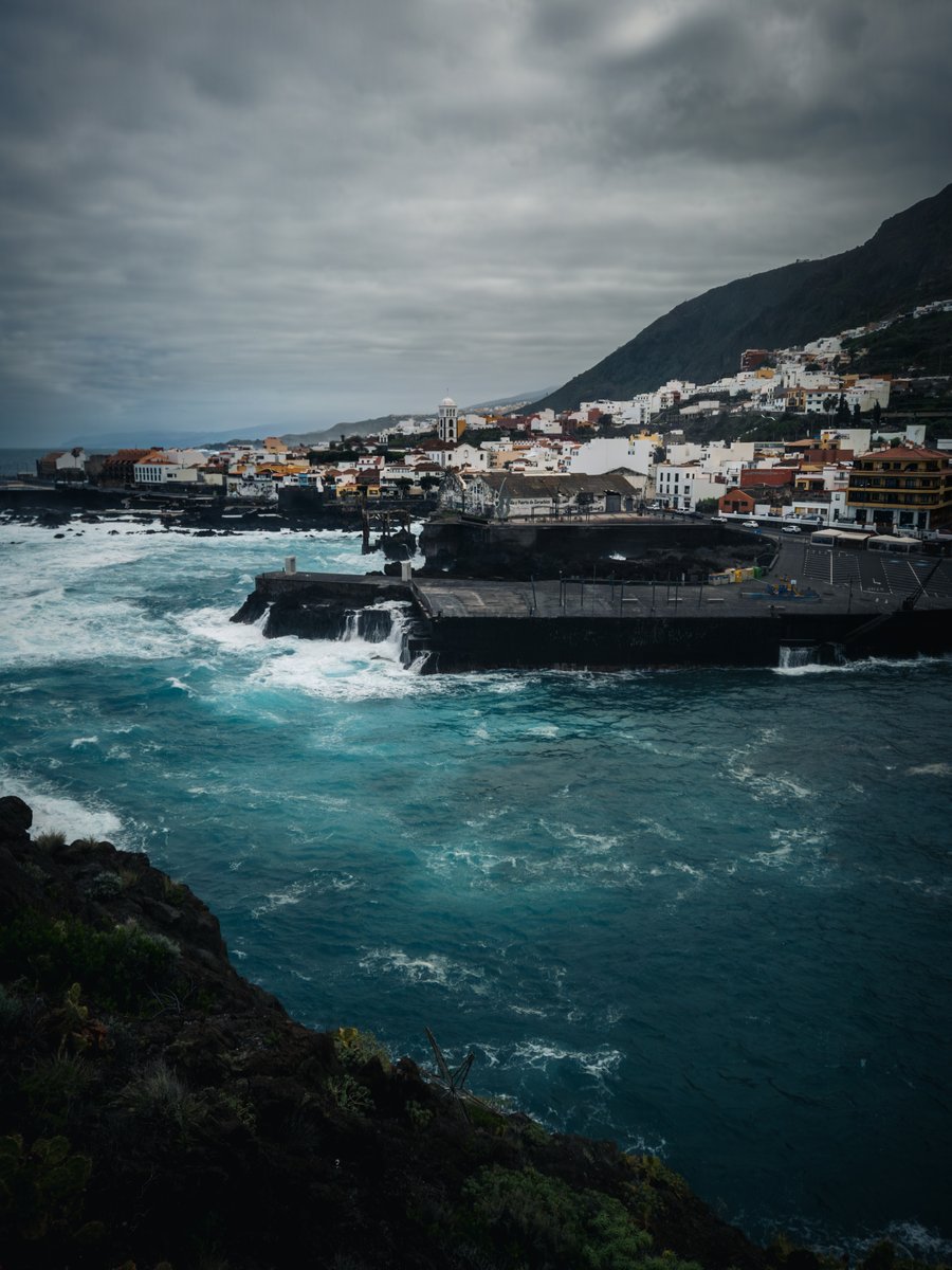 KankaMarcin's tweet image. Tenerife island 🌋
Wild Atlantic crashing against volcanic cliffs 🌊
Moody skies, raw light, no filters on nature 🌬️

#tenerife #canaryislands #atlanticcoast #volcanicisland #oceanmood #rawnature #coastline #landscapephotography #travelphotography #islandvibes #Tenerife2026