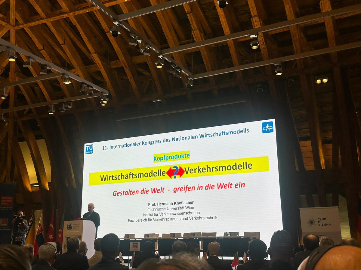 Hüseyin Baş Viyana Teknik Üniversitesi’nde gerçekleştirilen 11. Uluslararası Milli Ekonomi Modeli Kongresi’nde