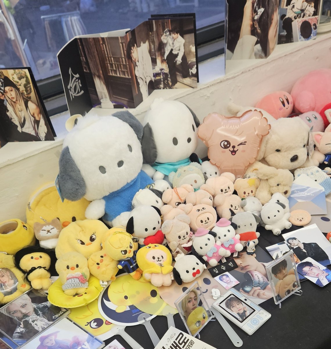 #이번_판은_배복클에게_올인
올~~~인 그래 끝장을 보자
럭드 진짜 너무 재밌었슨ㅠㅡ 복권 긁기😋 내일 또 가고시프미..