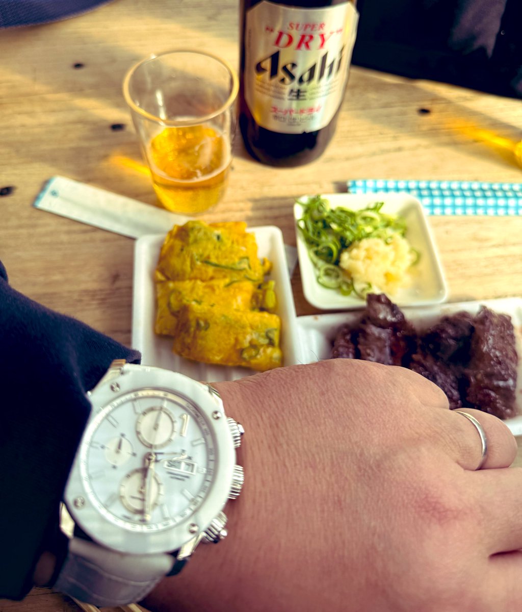 HideRoom4's tweet image. 友人と合流してお店を移動
焼肉【ハラミ】と玉子焼きでカンパーイ🍻