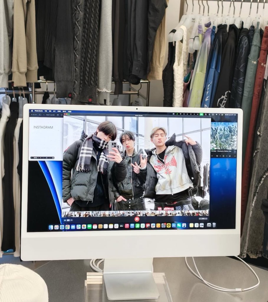 นอนอ. (slow) tweet media