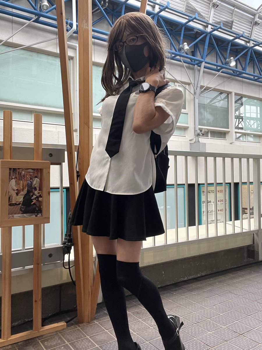 こんばんは💕
明日は寒くなりそう〜🥶
選挙にもいかなきゃ！