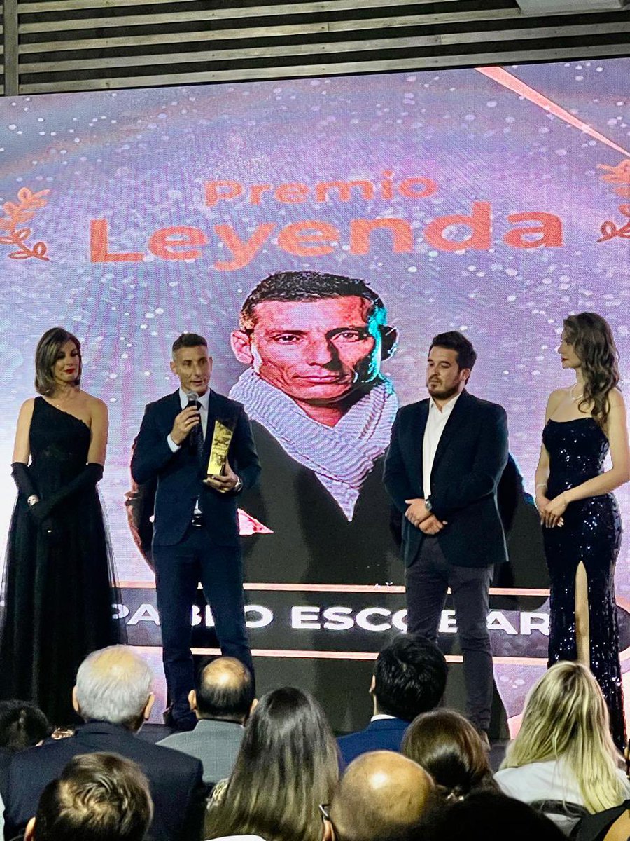 Pablo Escobar tweet media