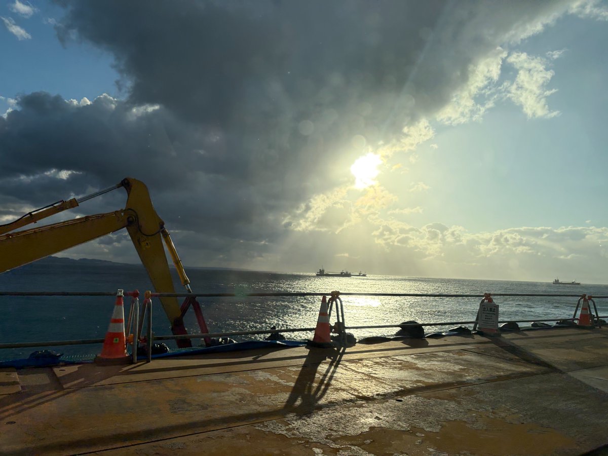 Maya (@mayauniv) on Twitter photo 