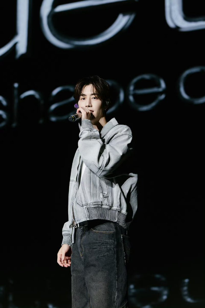 eunhey7's tweet image. เมืองสุดท้าย วันนี้น่ารักสดใสเหมือนเดิม🥰😍

MARK TUAN SILHOUETTE FANCON
#MarkTuanTheShapeOfYou_Qingdao