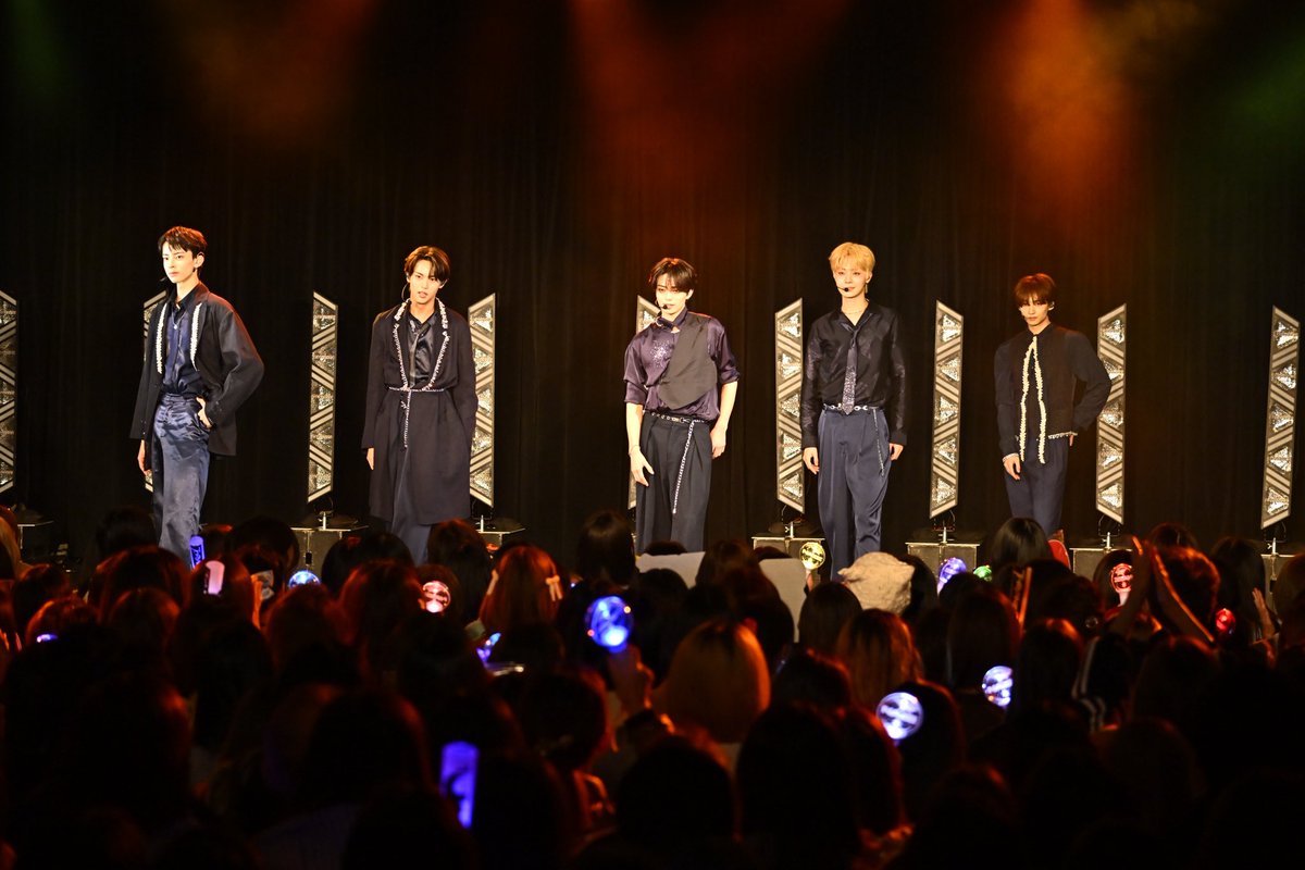 dreamstage_tbs's tweet photo. 《 LIVE🪩⊹˚. 》

𝐷𝑅𝐸𝐴𝑀 𝑆𝑇𝐴𝐺𝐸 𝑁𝐴𝑍𝐸 𝑆𝐻𝑂𝑊𝐶𝐴𝑆𝐸 𝑇𝑂𝑈𝑅 
📍恵比寿LIQUIDROOM

みなさんからのライブの感想を
ぜひコメントでお待ちしています🪄

#ドラマドリステ
#NAZE #TORINNER

第𝟧話 𝟤月𝟣𝟥日(金)よる𝟣𝟢時
.˚⊹⁺‧𝘿𝙍𝙀𝘼𝙈 𝙎𝙏𝘼𝙂𝙀‧⁺ ⊹˚. https://t.co/OKKAX7lIja