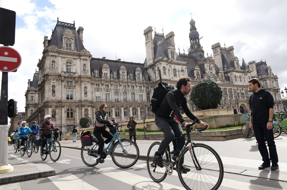 Le Parisien | transports tweet media