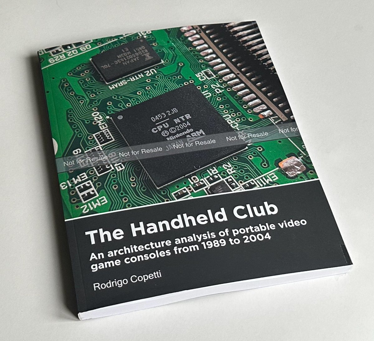 Flipacholas's tweet image. It's live! I'm really happy with the result. You can get a copy here amazon.com/dp/B0GLP3Q8HB