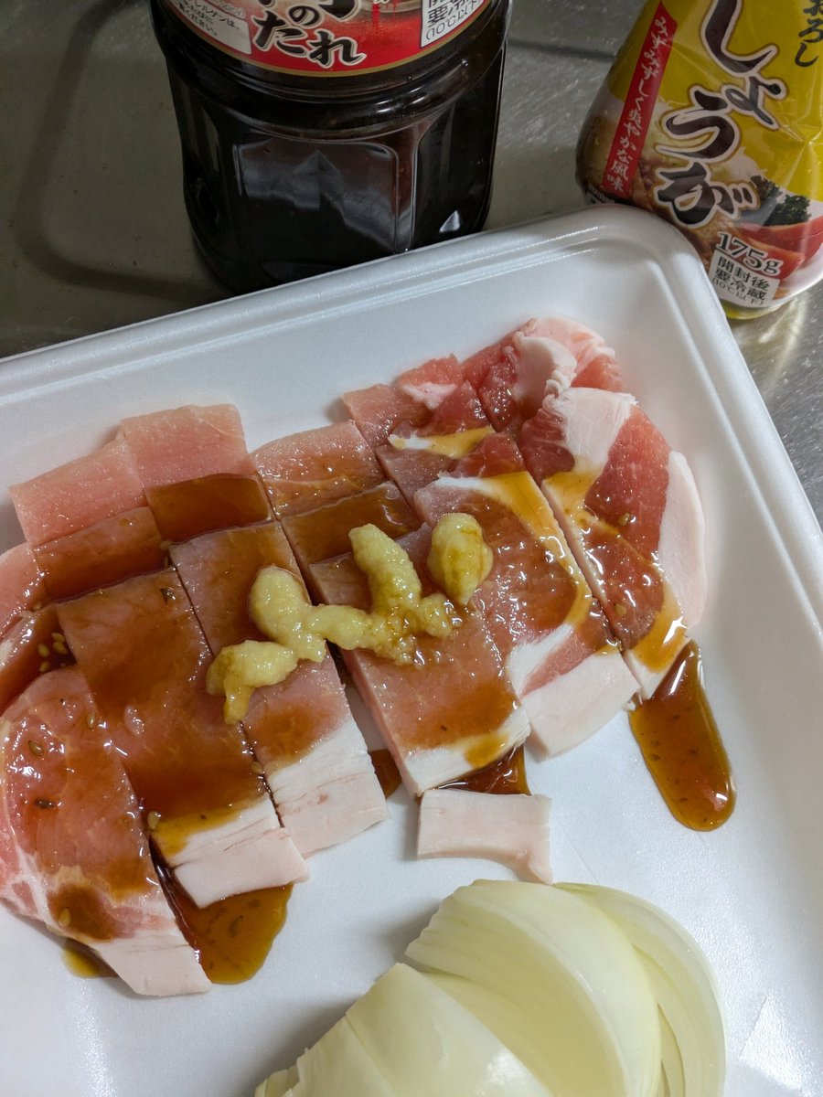 こうしてこう🐷🧅