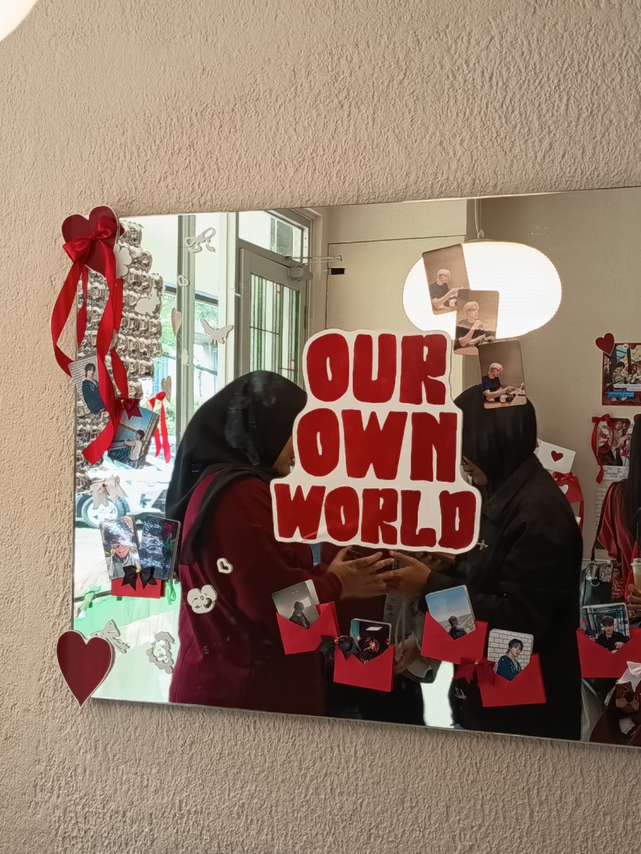 paper__dollssi's tweet photo. Chan's day ❤🦦
#Maison112
#OurOwnWorld https://t.co/W3wbSaqK1T