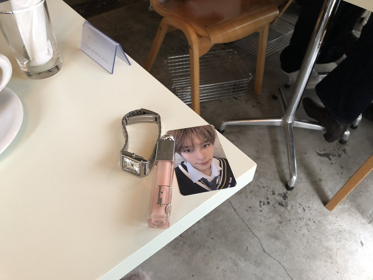 _jeoneee's tweet photo. 𐔌˘- · -˘𐦯 https://t.co/Khx6xAPOQ0