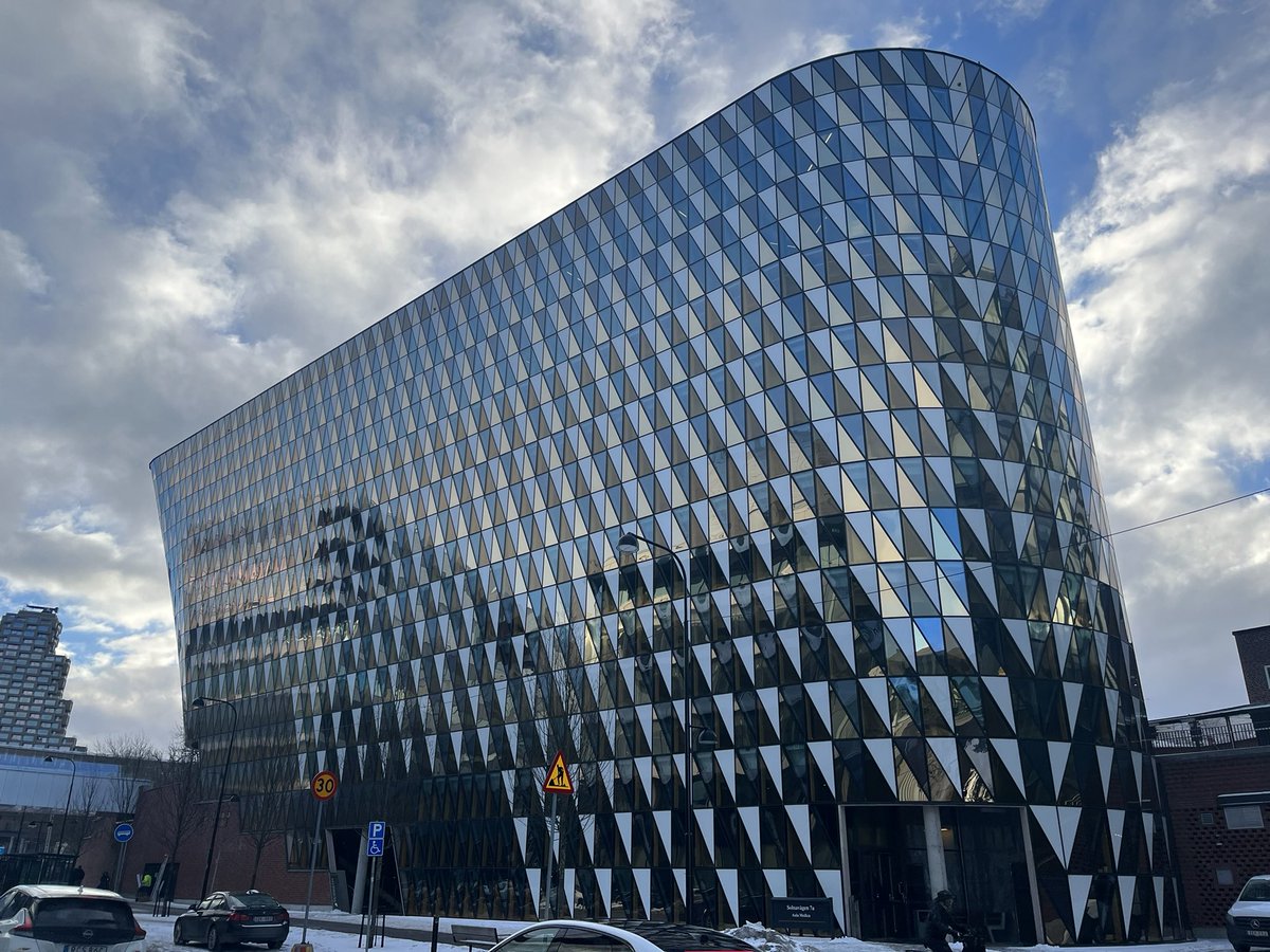 MGodinhoFerr's tweet photo. Excited to begin a #Sabbatical at @karolinskainst (Genander Lab). We are expanding our #zebrafish findings (PMID: 37142828) to human #organoids to study #cGAS-#STING #inflammation and #telomerase rescue in the GI tract. 🧬🩺
Special thanks to @EMBO for the support. #Aging #TBDs https://t.co/KCBWrTm6jU