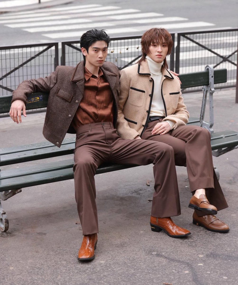 nattharika7794's tweet image. ว่าด้วยเรื่องแฟชั่นวีคกับโทมัสก้อง พวกฮีโดนชู้ดคู่ไปด้วยกันตลอด ตั้งแต่ปีที่แล้ว ปังเนอะ 🤟

PFW (Paris, France) - 3.PARADIS
(Spring - Summer)   - Yohji Yamamoto
SFW (Seoul, Korea) - GREEDILOUS
PFW (Paris, France) -  3.PARADIS
(Autumn - Winter)    -AMIRI
SFW (Seoul, Korea) - MMAM