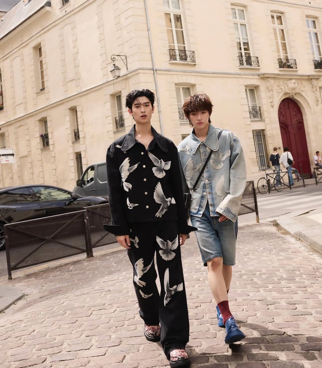 nattharika7794's tweet image. ว่าด้วยเรื่องแฟชั่นวีคกับโทมัสก้อง พวกฮีโดนชู้ดคู่ไปด้วยกันตลอด ตั้งแต่ปีที่แล้ว ปังเนอะ 🤟

PFW (Paris, France) - 3.PARADIS
(Spring - Summer)   - Yohji Yamamoto
SFW (Seoul, Korea) - GREEDILOUS
PFW (Paris, France) -  3.PARADIS
(Autumn - Winter)    -AMIRI
SFW (Seoul, Korea) - MMAM