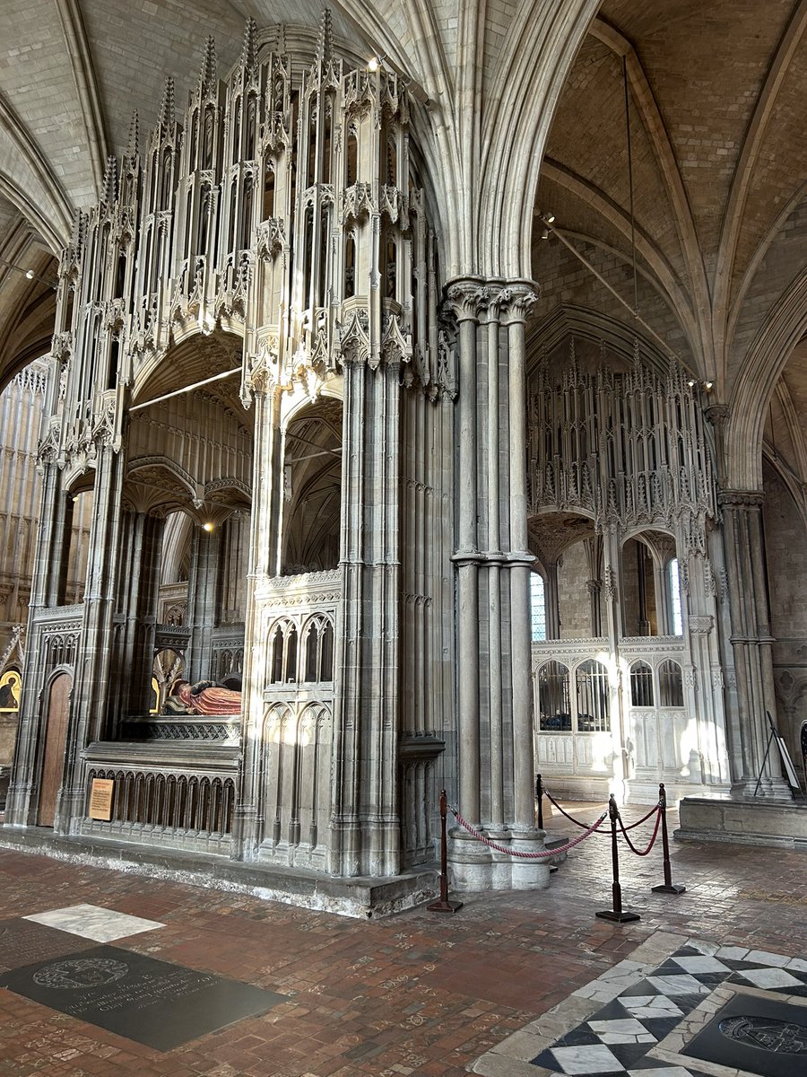 English Churches tweet media