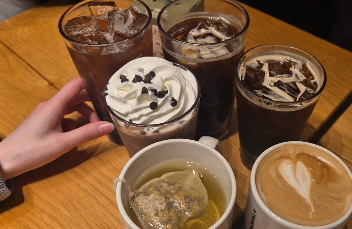 #DailyVer

<a href="/daphneJeyy/">J</a> <a href="/niji_dokkta/">Dokkta</a> <a href="/A_mumal11/">A무말</a> <a href="/0YyoyY0/">YOY</a> <a href="/Ruvy_y/">Ruvy</a>